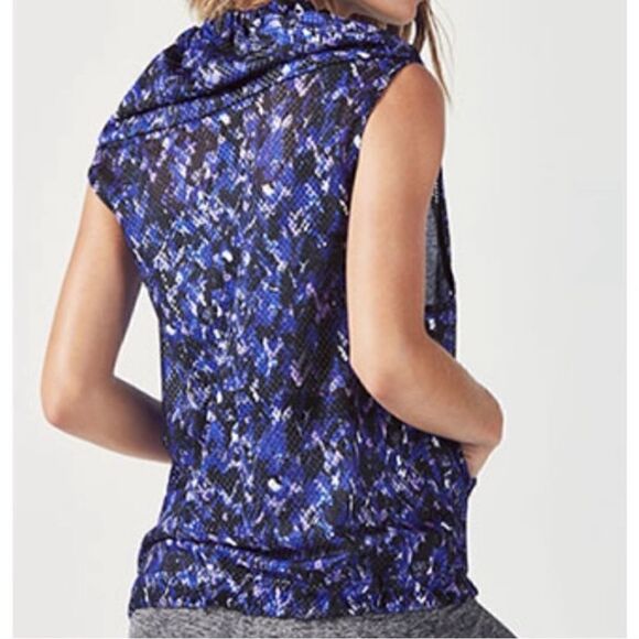 Fabletics Demi Lovato Darmara Vest Blue/Black - Picture 12 of 12